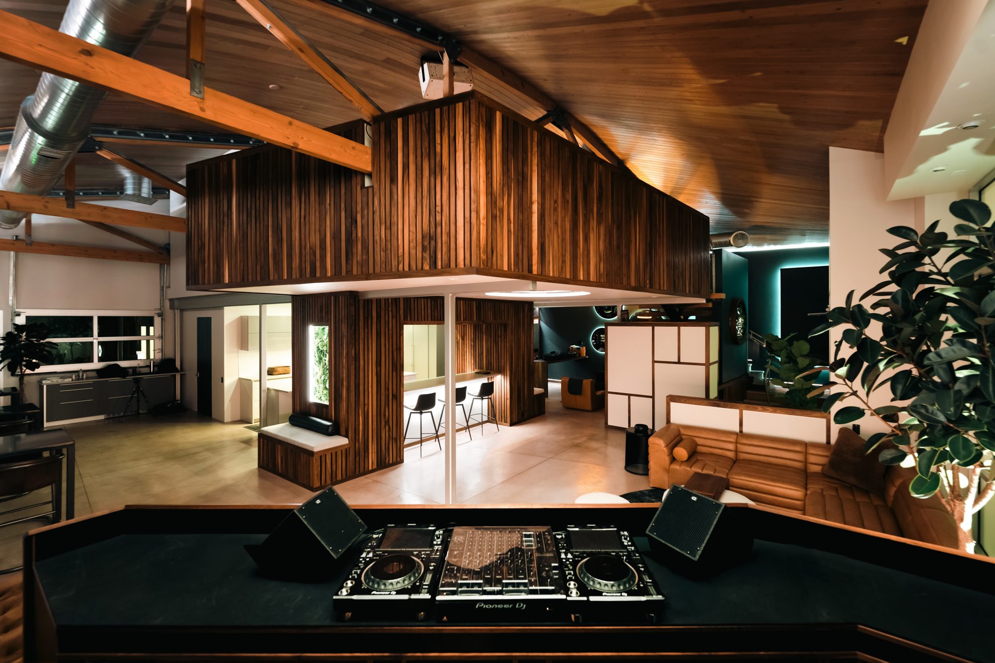 CASA ALTA Studios
